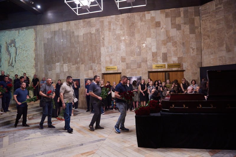 Проводили в останню путь заступника міського голови  Михайла Фатєєва: Новини Харкова